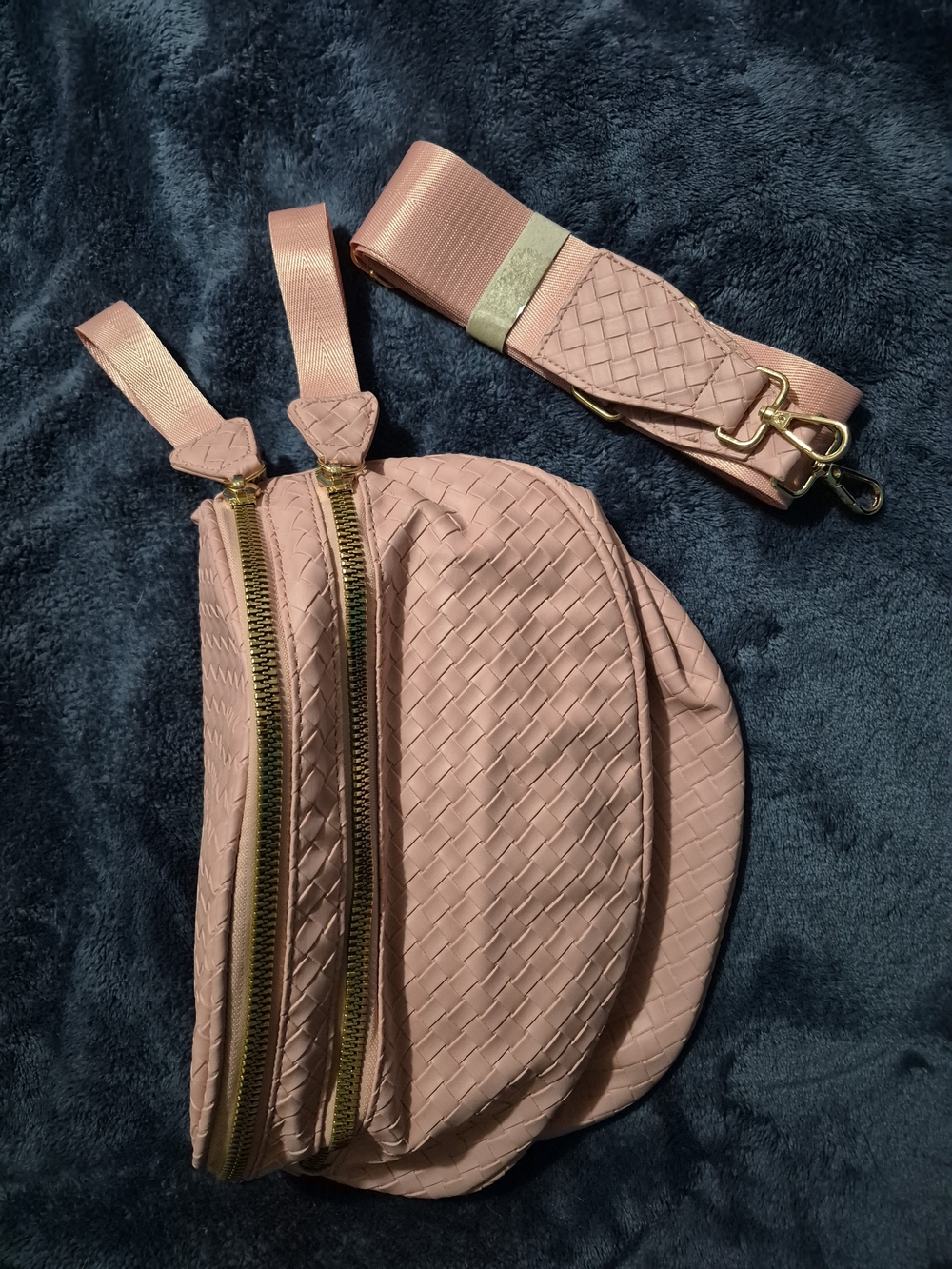 Woven Leather Pink Crossbody Bag with Adjustable Strap and Gold Hardware